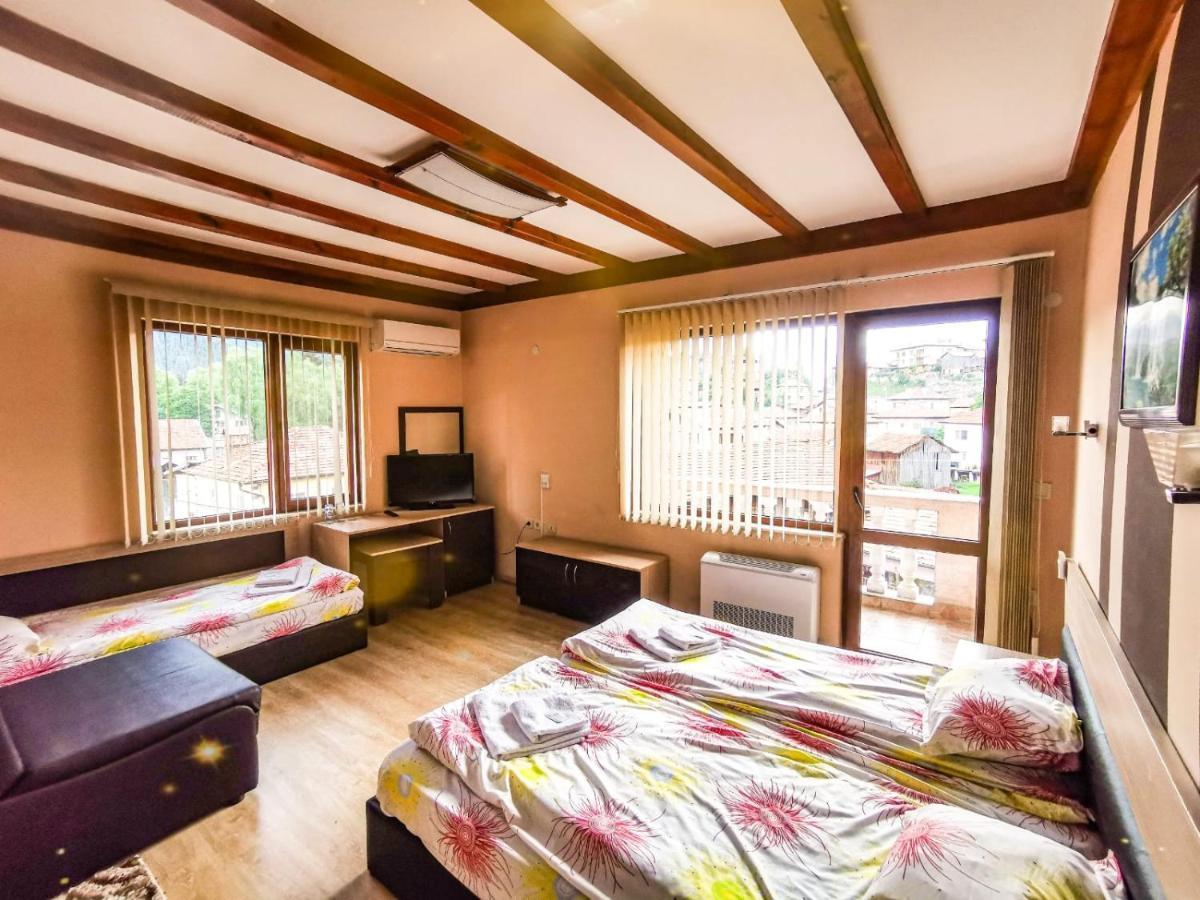 Hotel Alikante Sarnitsa Eksteriør billede